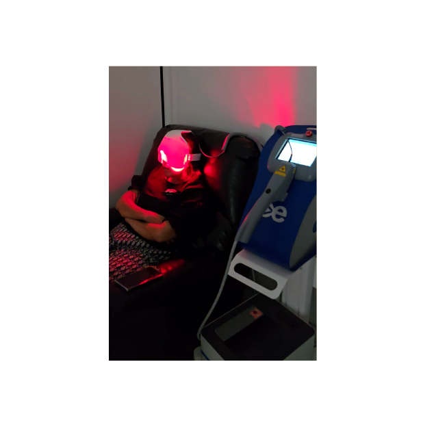 Light Therapy Dry Eye (PBM/LLLT) Terapi cahaya inovatif dari Espansione untuk mata kering membandel, solusi benjolan kelopak (kalazion) tanpa operasi, serta terapi penuaan saraf mata tanpa suntikan (pertama di Indonesia).